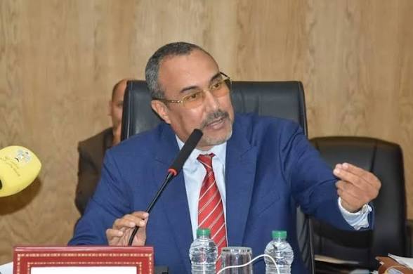استقالة الخطاط ينجا من البرلمان تفتح باب التأويلات.. القانون في الواجهة والسياسة خلف الكواليس